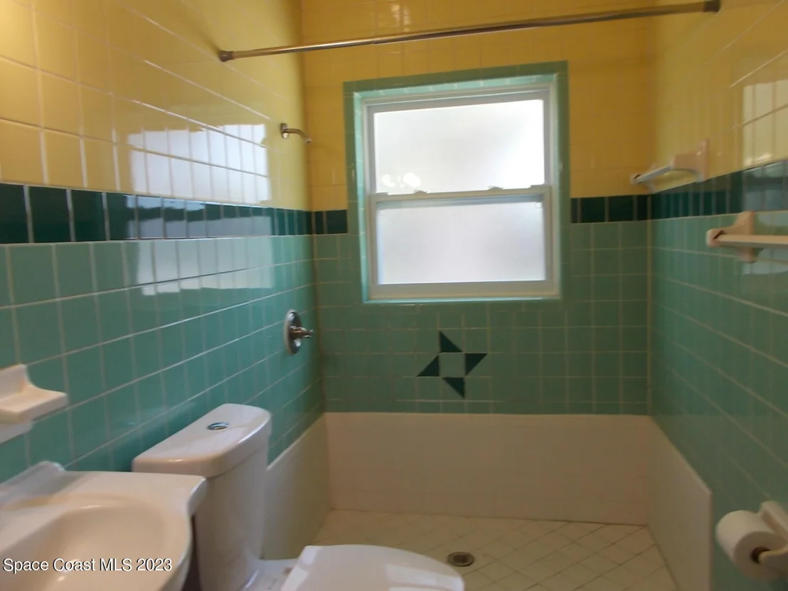 Photo of 3755 Lakeview Drive