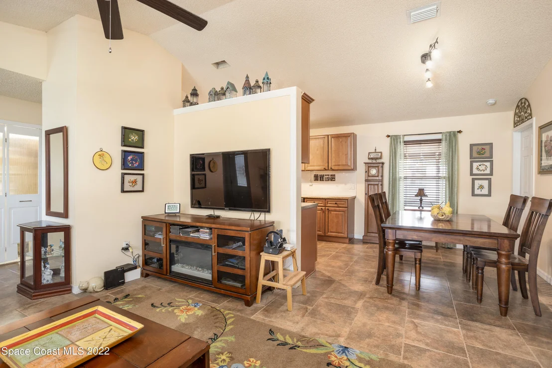Photo of 6041 Sunflower Drive