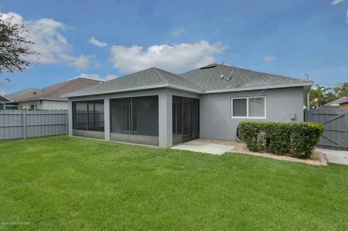 Photo of 2675 Bradfordt Drive