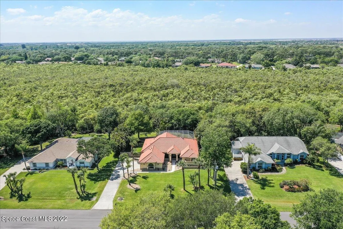 Photo of 4620 Canard Road