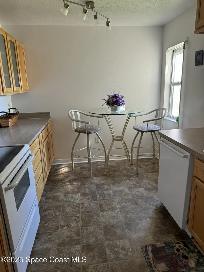 Photo of 870 Cross Lake Drive