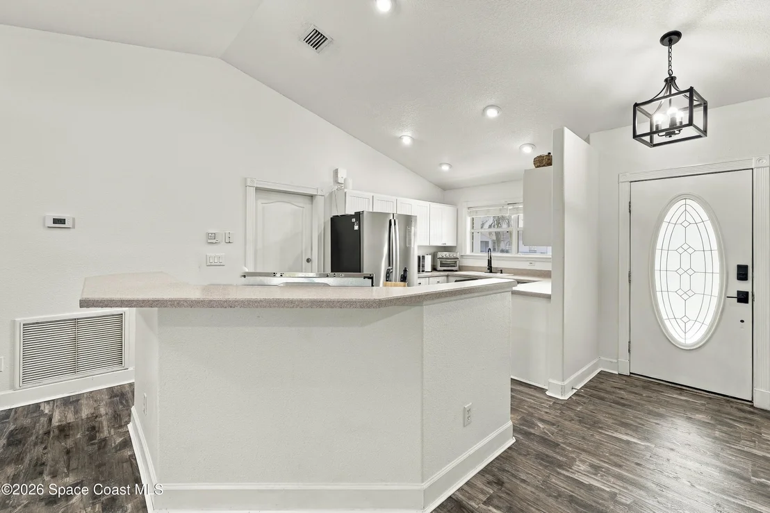 Photo of 449 NE Gilbert Drive NE