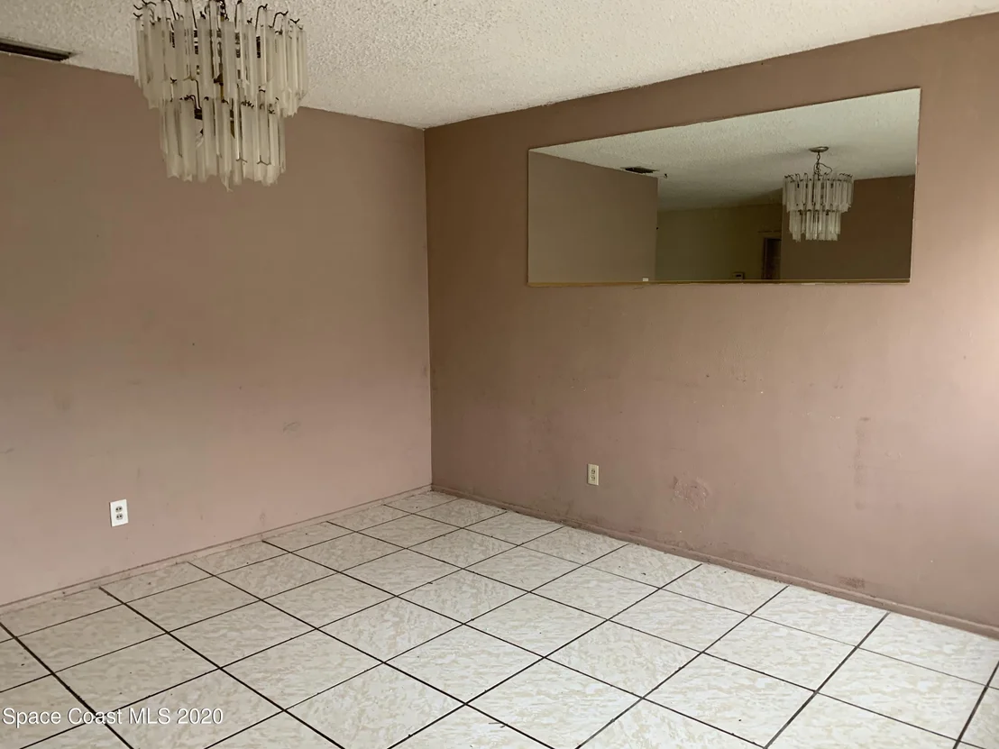 Photo of 1203 Myrtle Lane