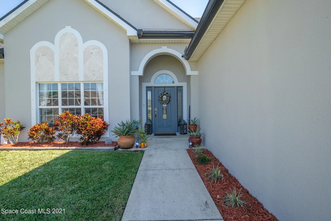 Photo of 6495 Bamboo Avenue