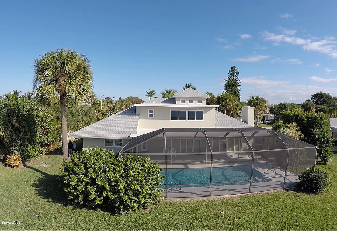Photo of 427 Riverview Lane