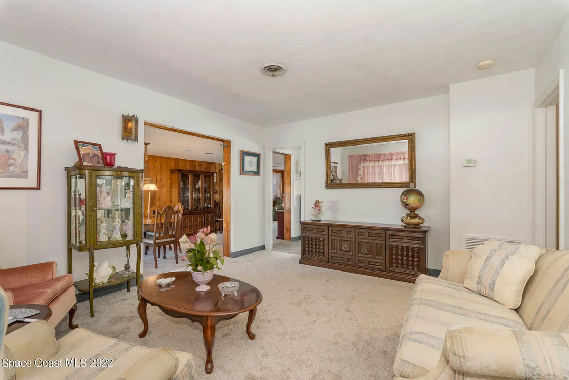 Photo of 667 Ballard Drive