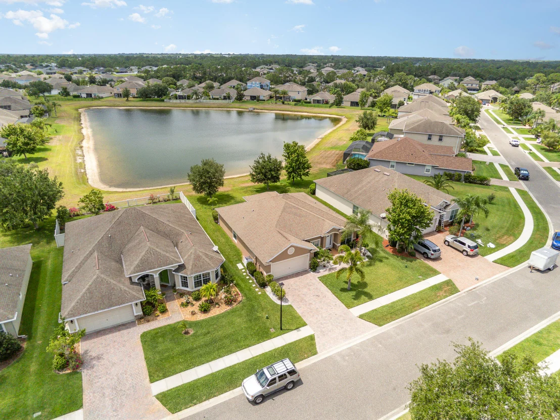 Photo of 325 Abernathy Circle