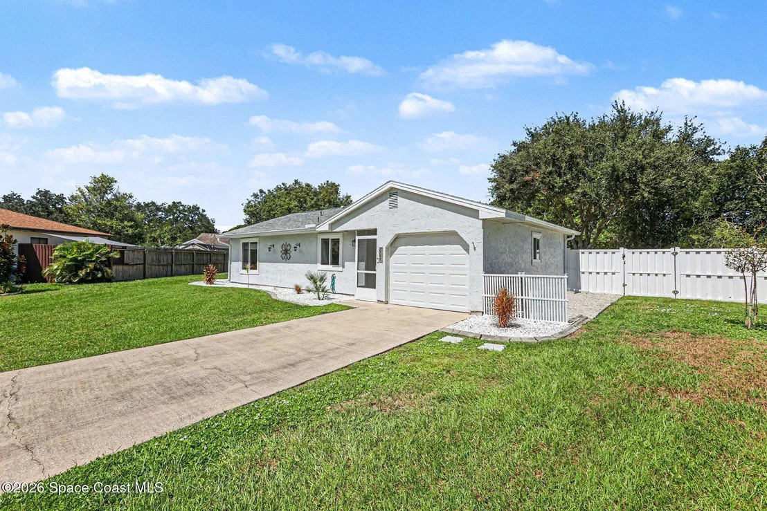 Photo of 924 Gables Way