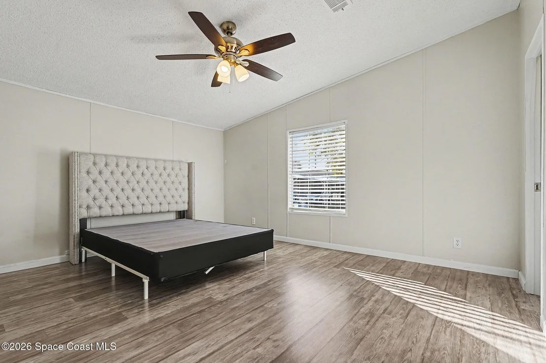 Photo of 926 Laurel Circle