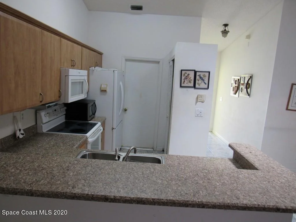 Photo of 942 Bimini Avenue
