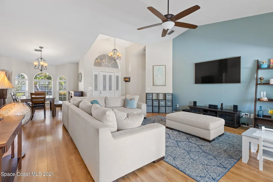 Photo of 970 Somerset Lane