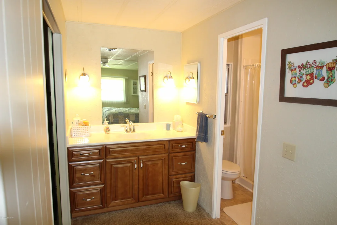 Photo of 553 Ruth Circle