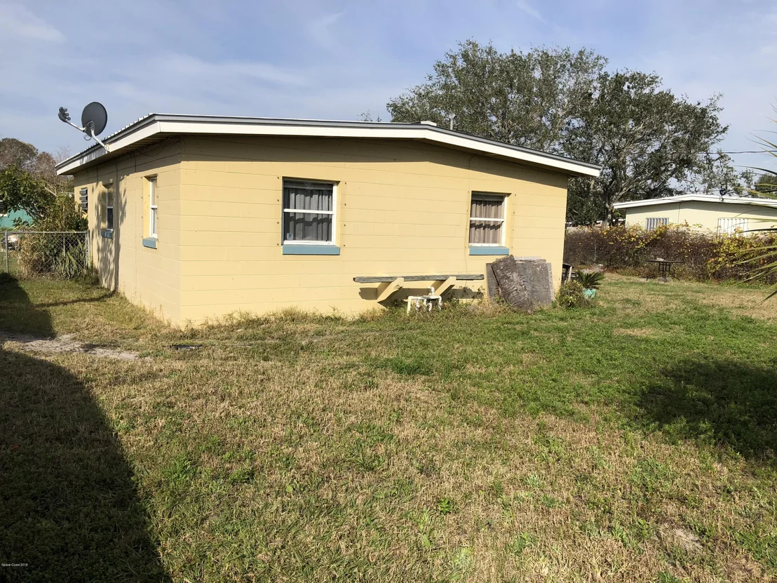 Photo of 1889 Cedarwood Drive