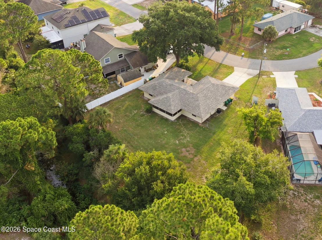 Photo of 5540 Carrick Road