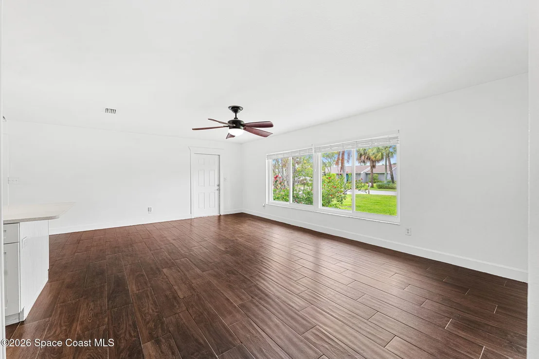 Photo of 403 12th Avenue