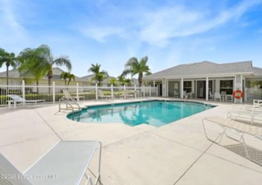 Photo of 1177 Eleuthera Drive NE