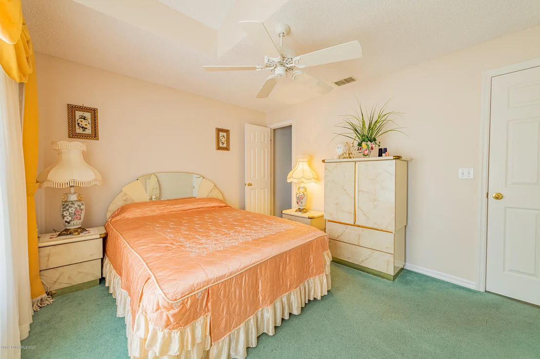 Photo of 1620 Vista Lake Circle