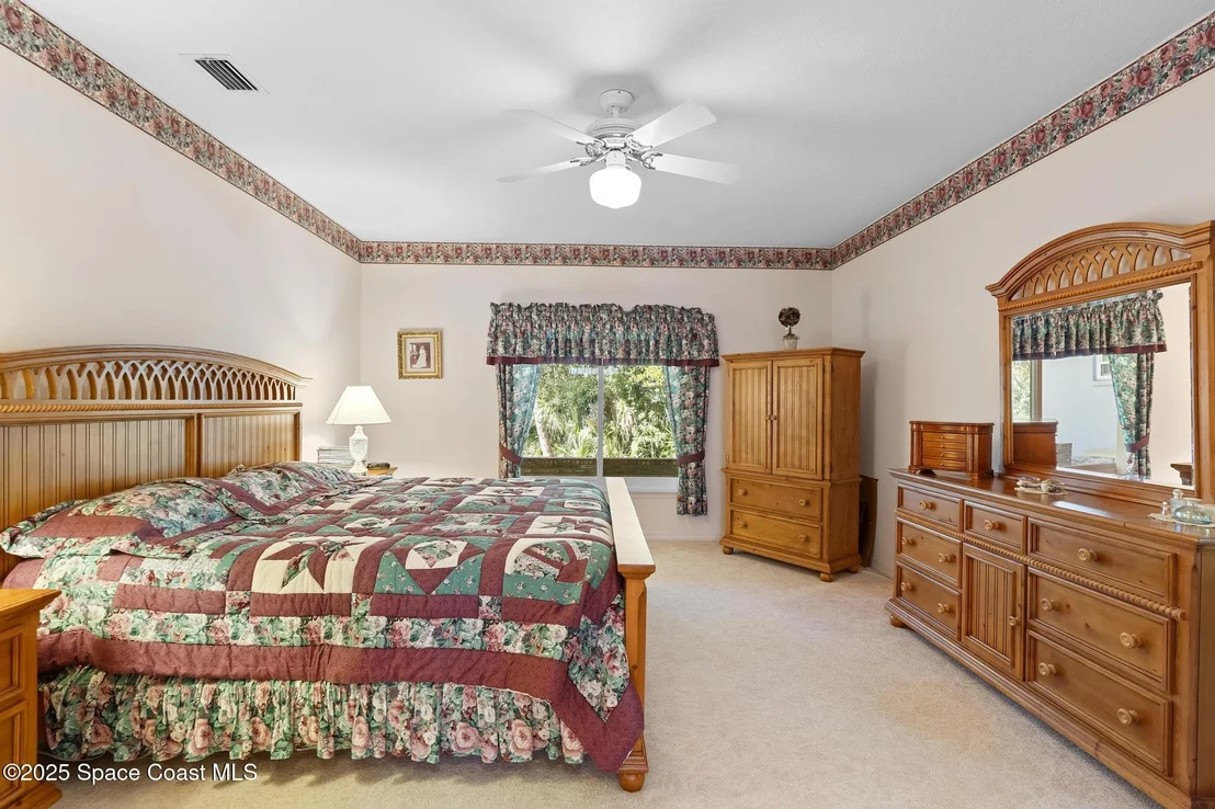 Photo of 1805 Laurel Oak Drive N