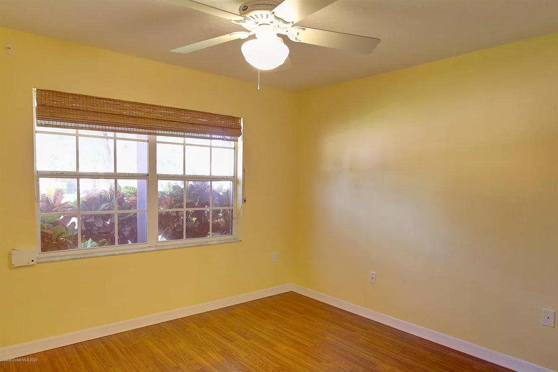 Photo of 940 Pelican Lane