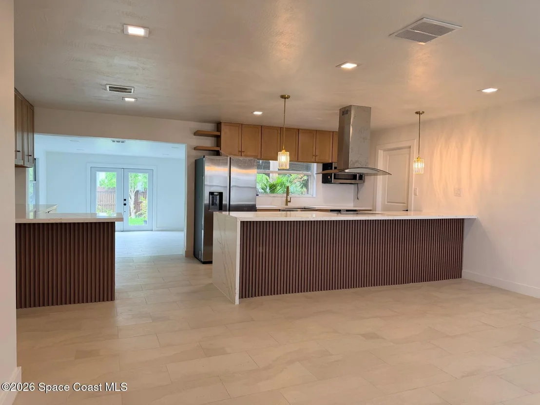 Photo of 205 Melaleuca Drive E