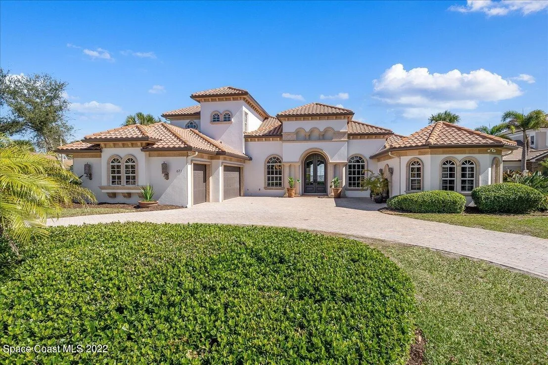 Photo of 671 Indian River Drive