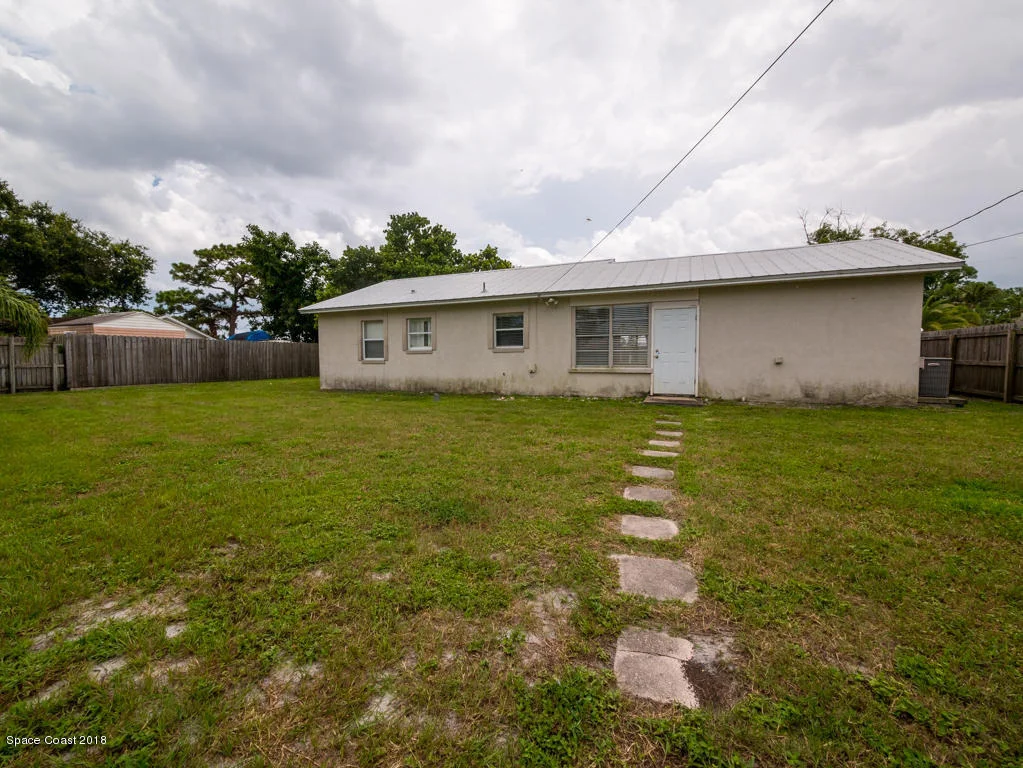 Photo of 442 Willow Lane