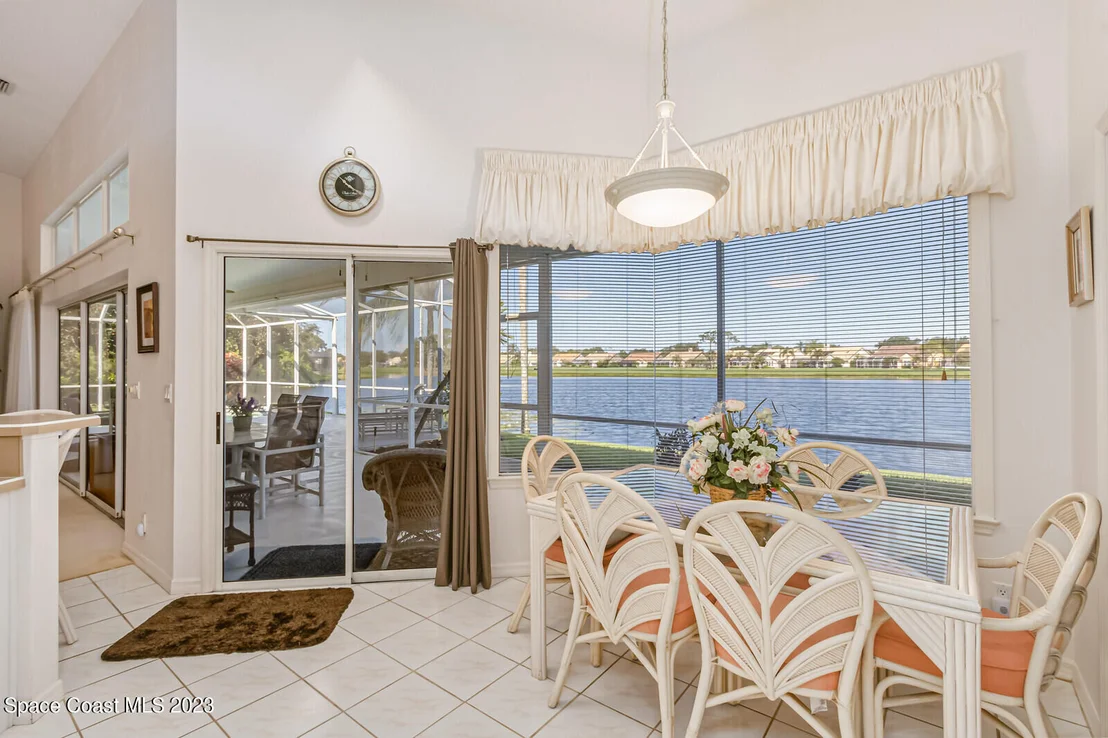 Photo of 986 Somerset Lane