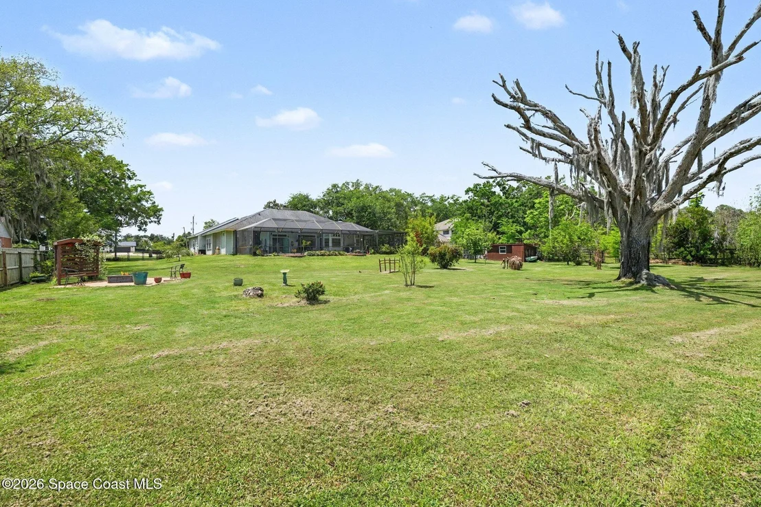 Photo of 1205 War Eagle Boulevard