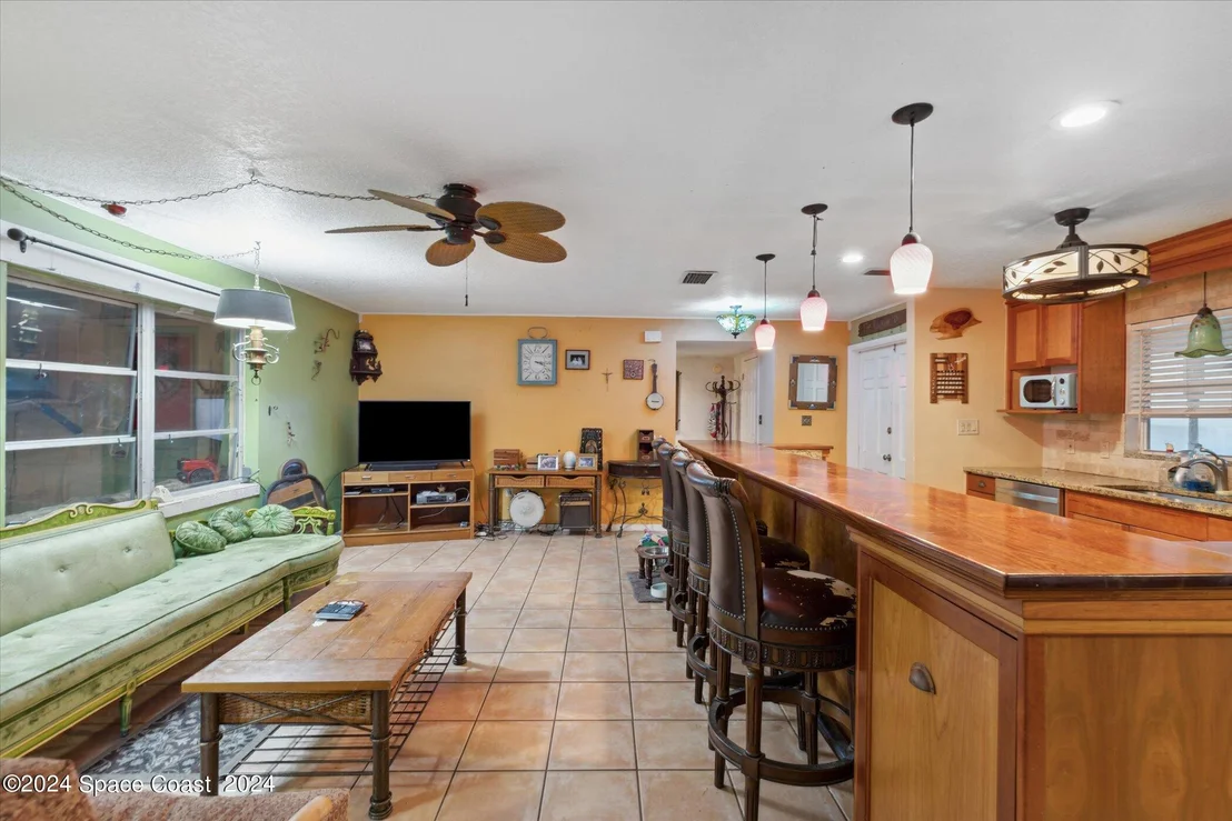 Photo of 363 Carmine Drive