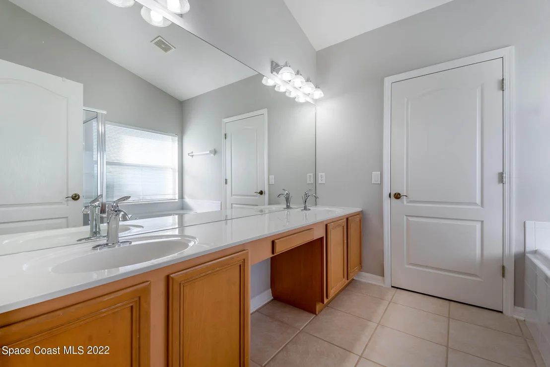 Photo of 4962 Worthington Circle