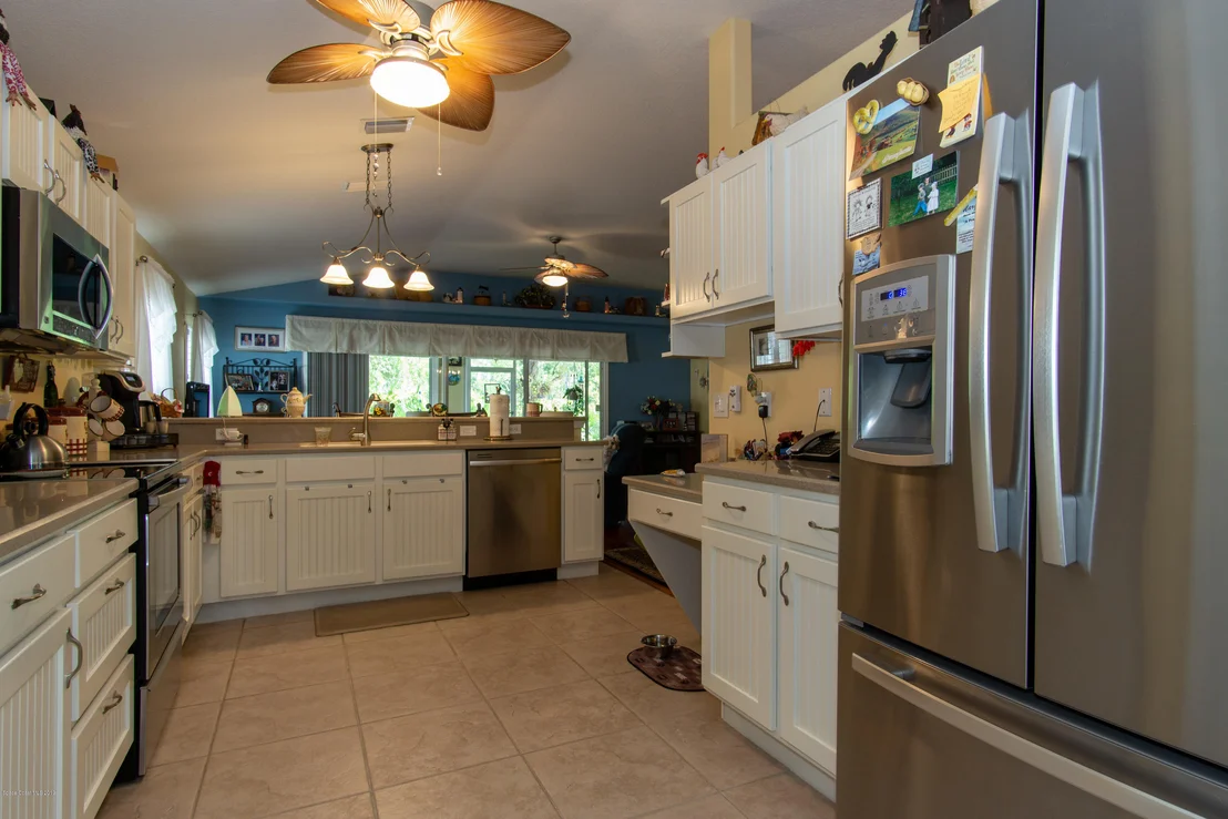 Photo of 924 Tavernier Circle NE