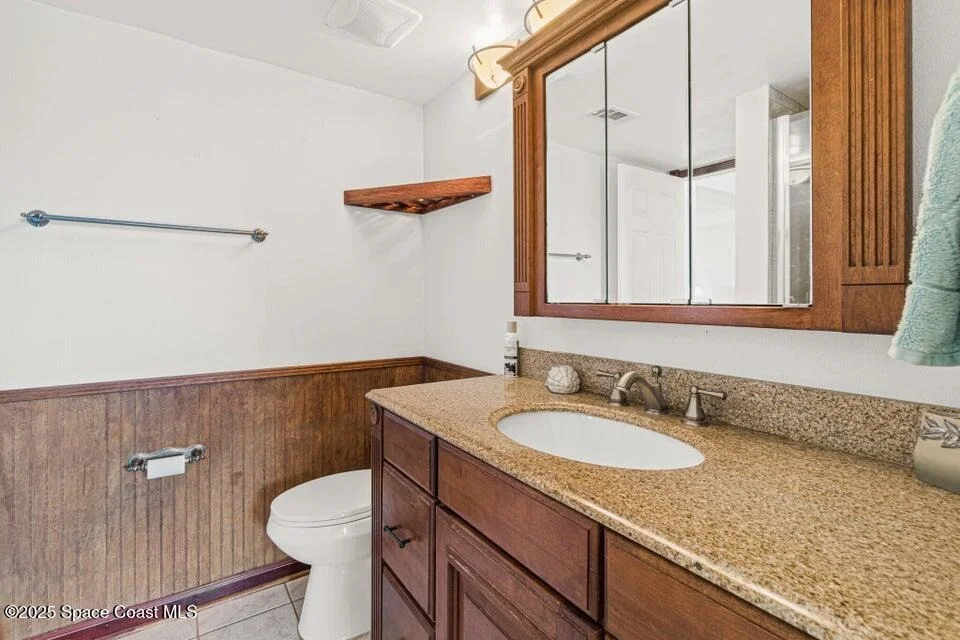 Photo of Unit 2303 at 1750 Commodore Boulevard