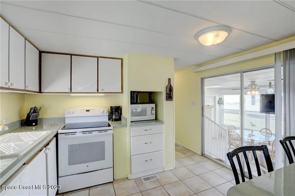 Photo of 925 Hawthorn Circle