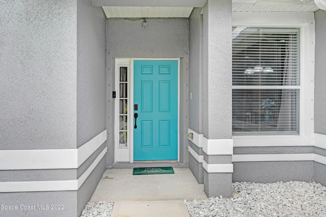 Photo of 880 Lyons Circle NW
