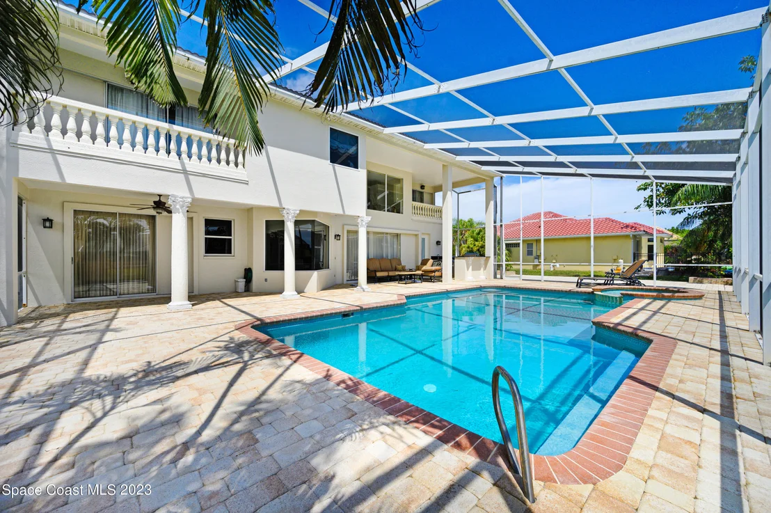 Photo of 335 Lanternback Island Drive