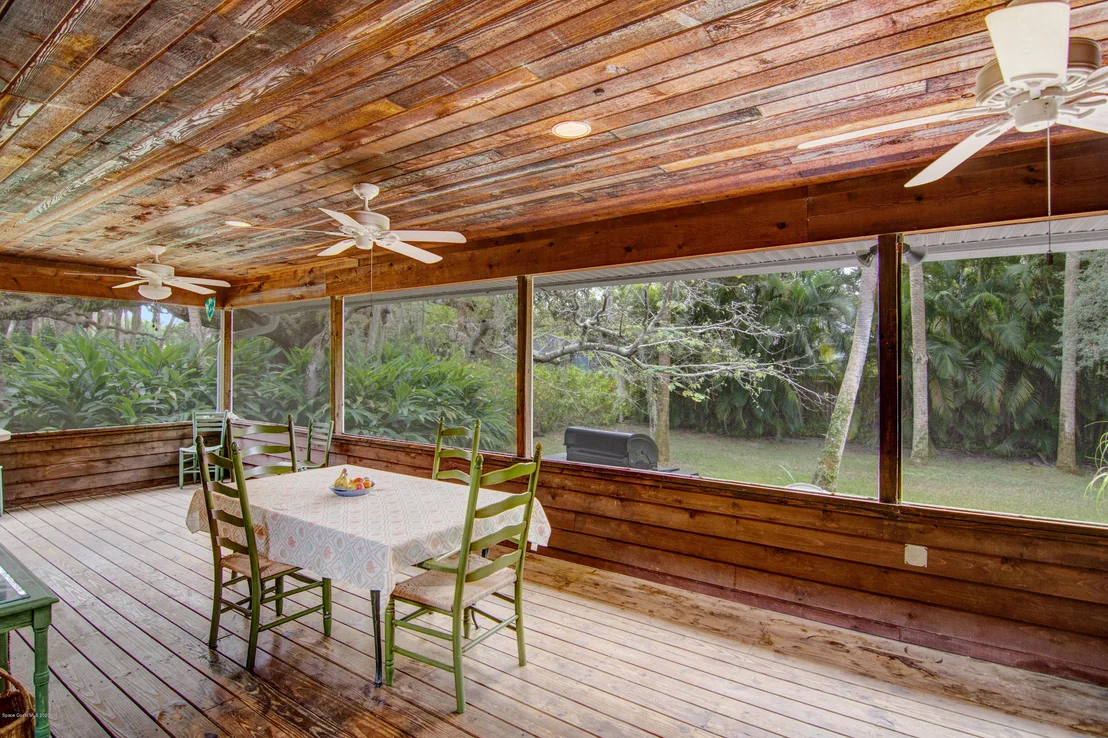 Photo of 255 Cardinal Drive