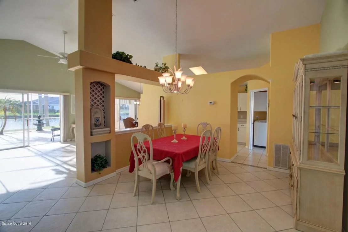 Photo of 2540 Addington Circle