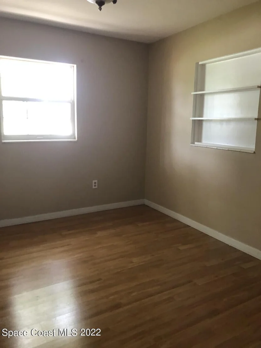 Photo of 4353 Sherwood Boulevard