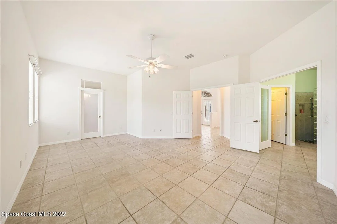 Photo of 4523 Long Lake Road
