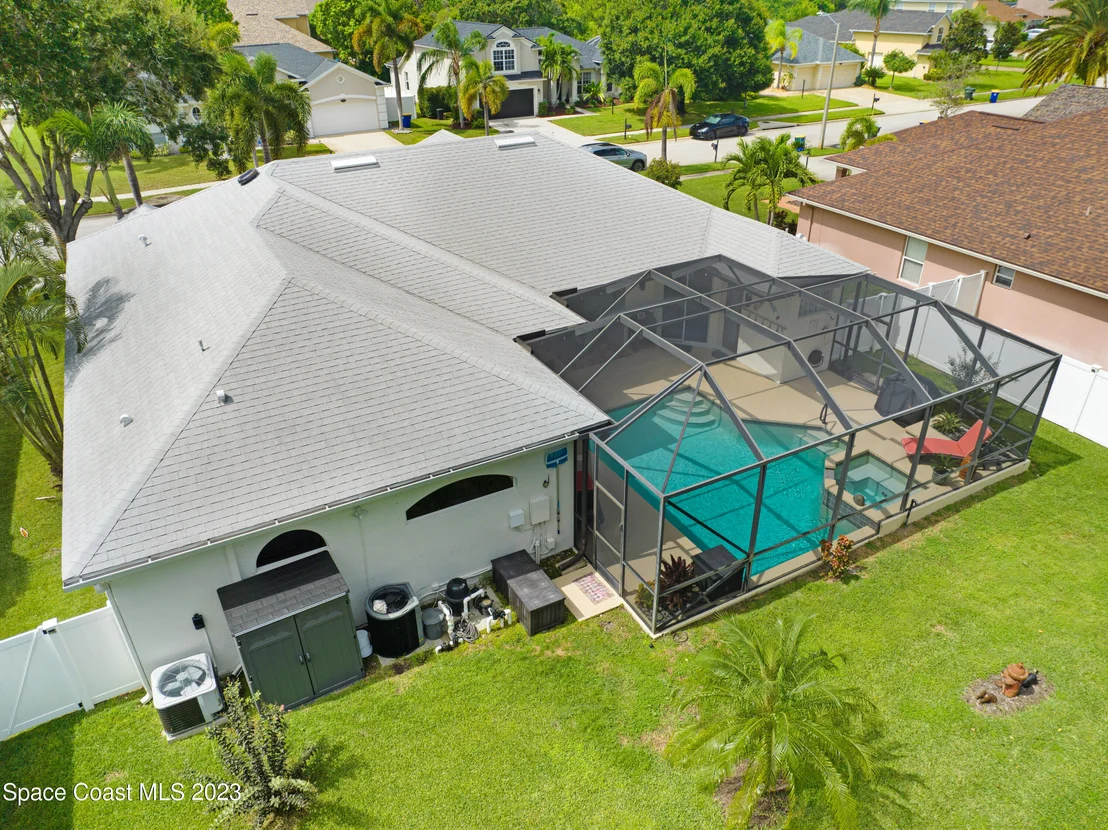 Photo of 242 Pebble Hill Way
