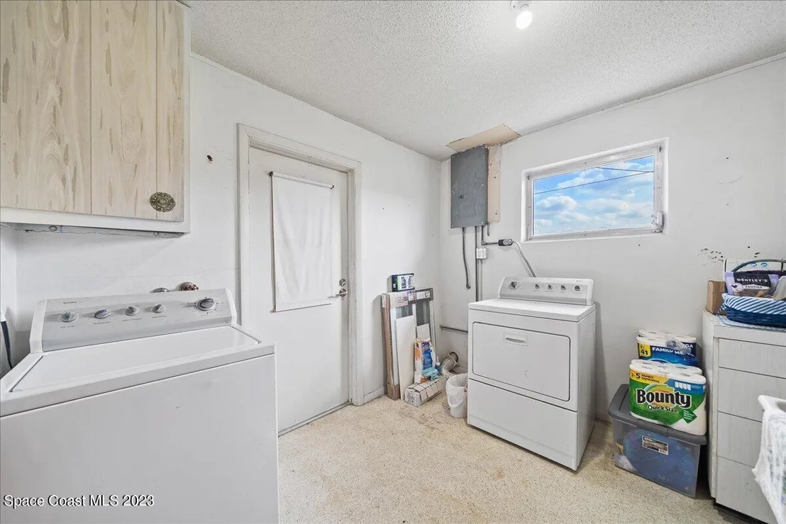 Photo of 1707 Ixora Drive W