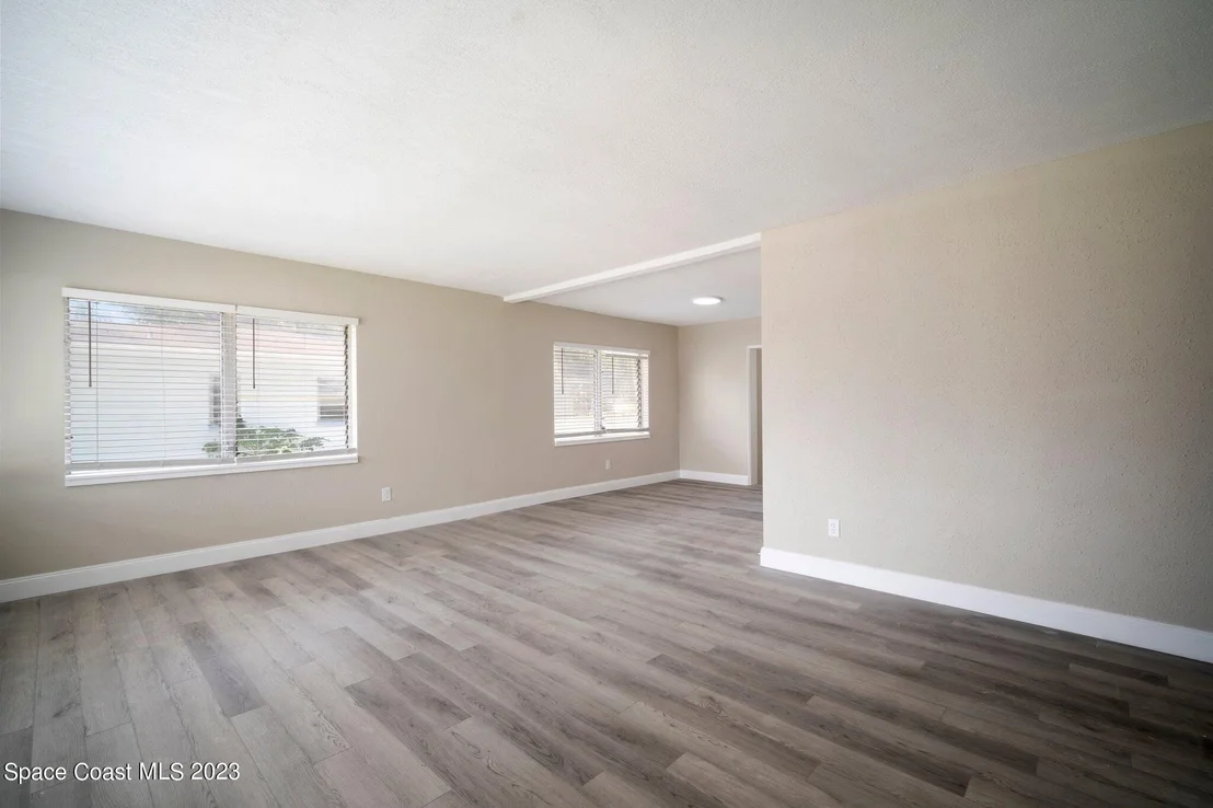 Photo of 1304 Foxboro Drive