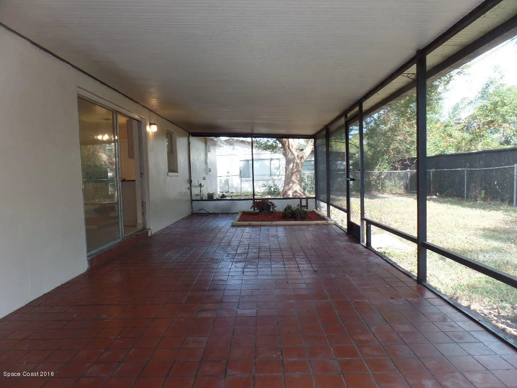 Photo of 1720 Golfview Drive
