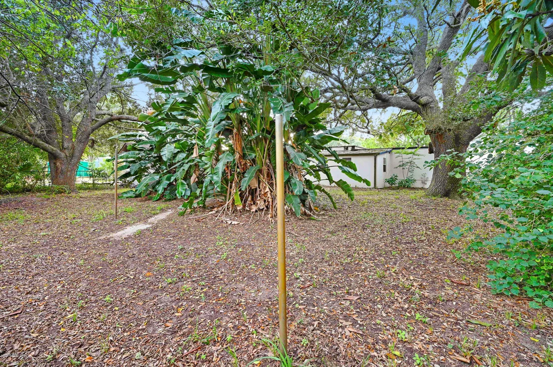 Photo of 6976 Ash Drive