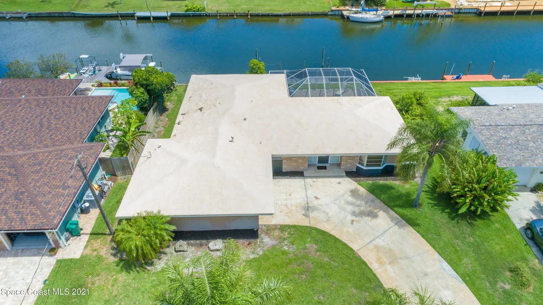 Photo of 483 Sandpiper Drive