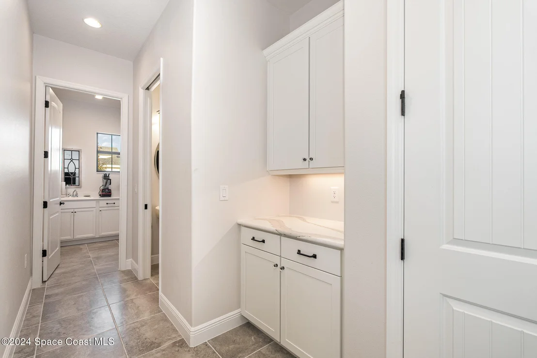 Photo of 8386 Lyside Drive