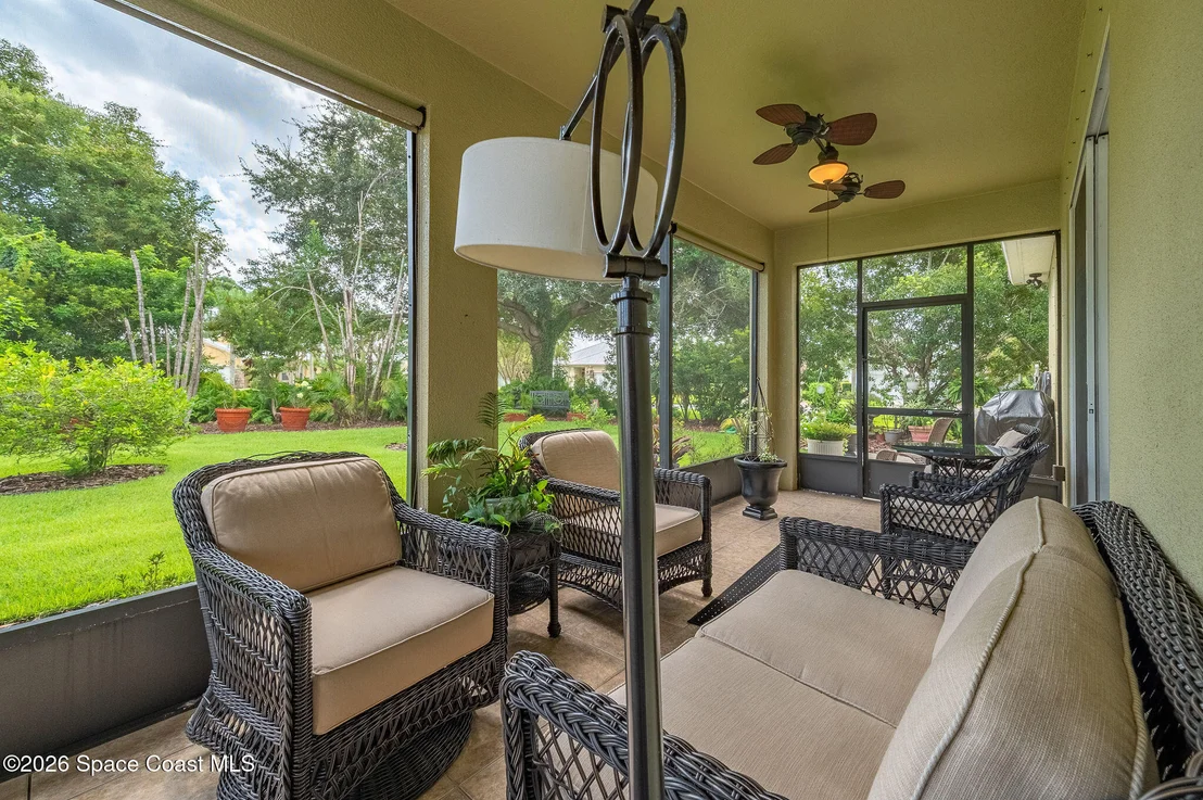 Photo of 522 Waterside Circle
