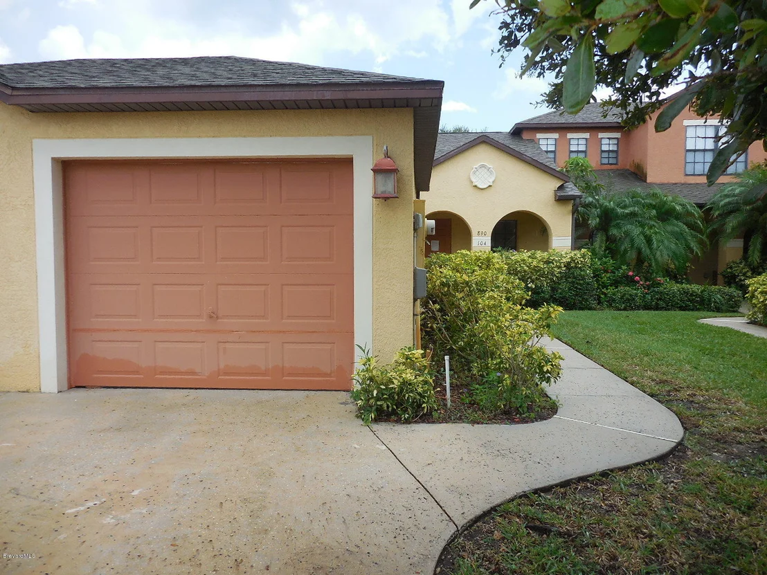 Photo of Unit 104 at 890 LUMINARY Circle
