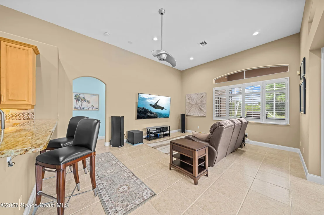 Photo of 1045 Starling Way