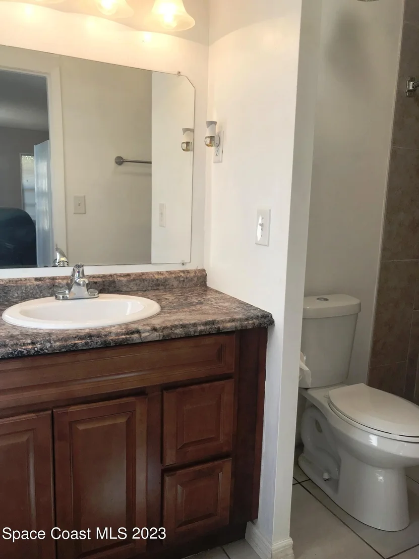 Photo of 13 S Palmway Avenue
